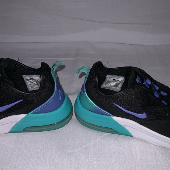 WOMENS NIKE AIR MAX MOTION 2 RUNNING SHOE - Picture 8 of 13